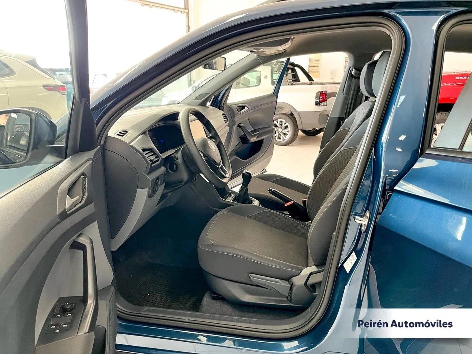 Volkswagen T-cross Trendline 1.0 2024 Peirén
