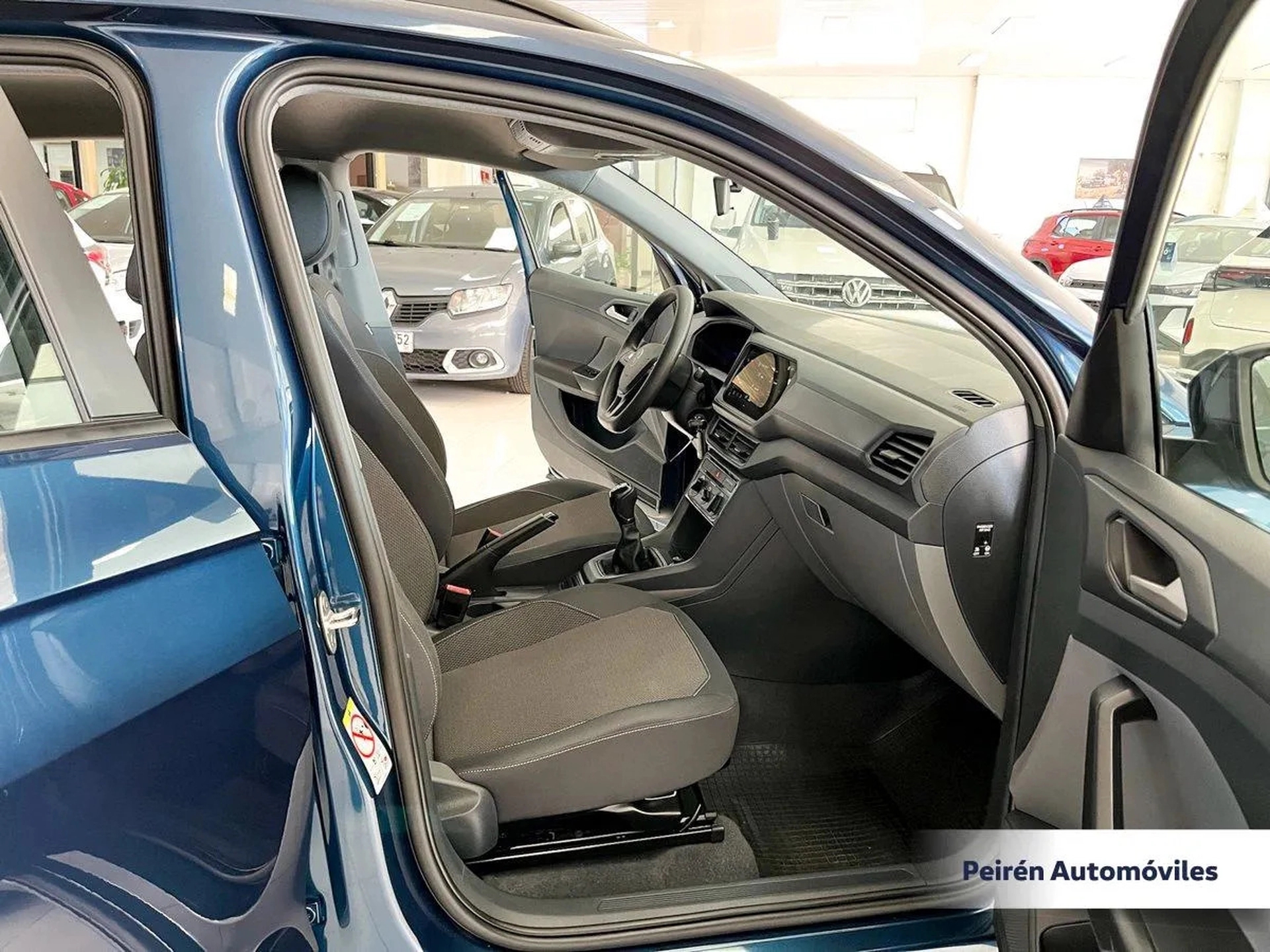 Volkswagen T-cross Trendline 1.0 2024 Peirén