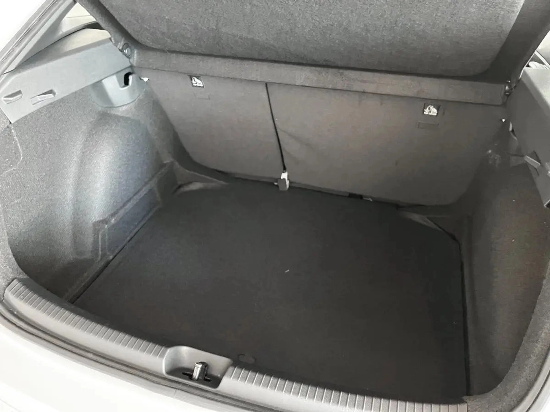 Volkswagen Nivus Outfit At 1.0 2026 0km Peirén