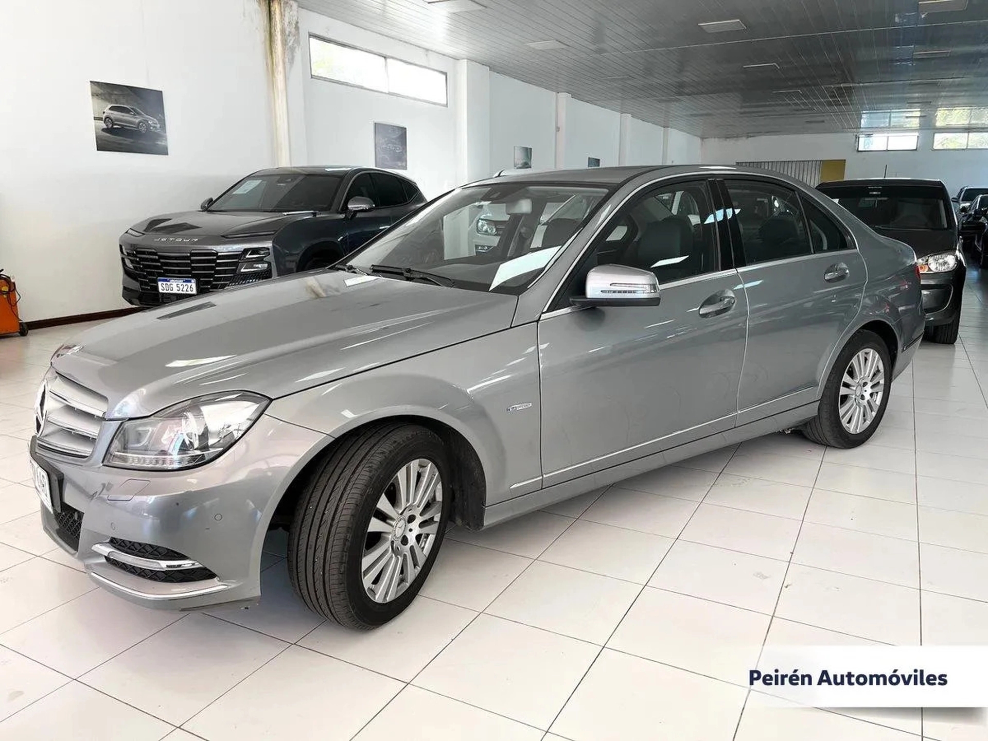 Mercedes-benz C200 2.0 2012 Peirén