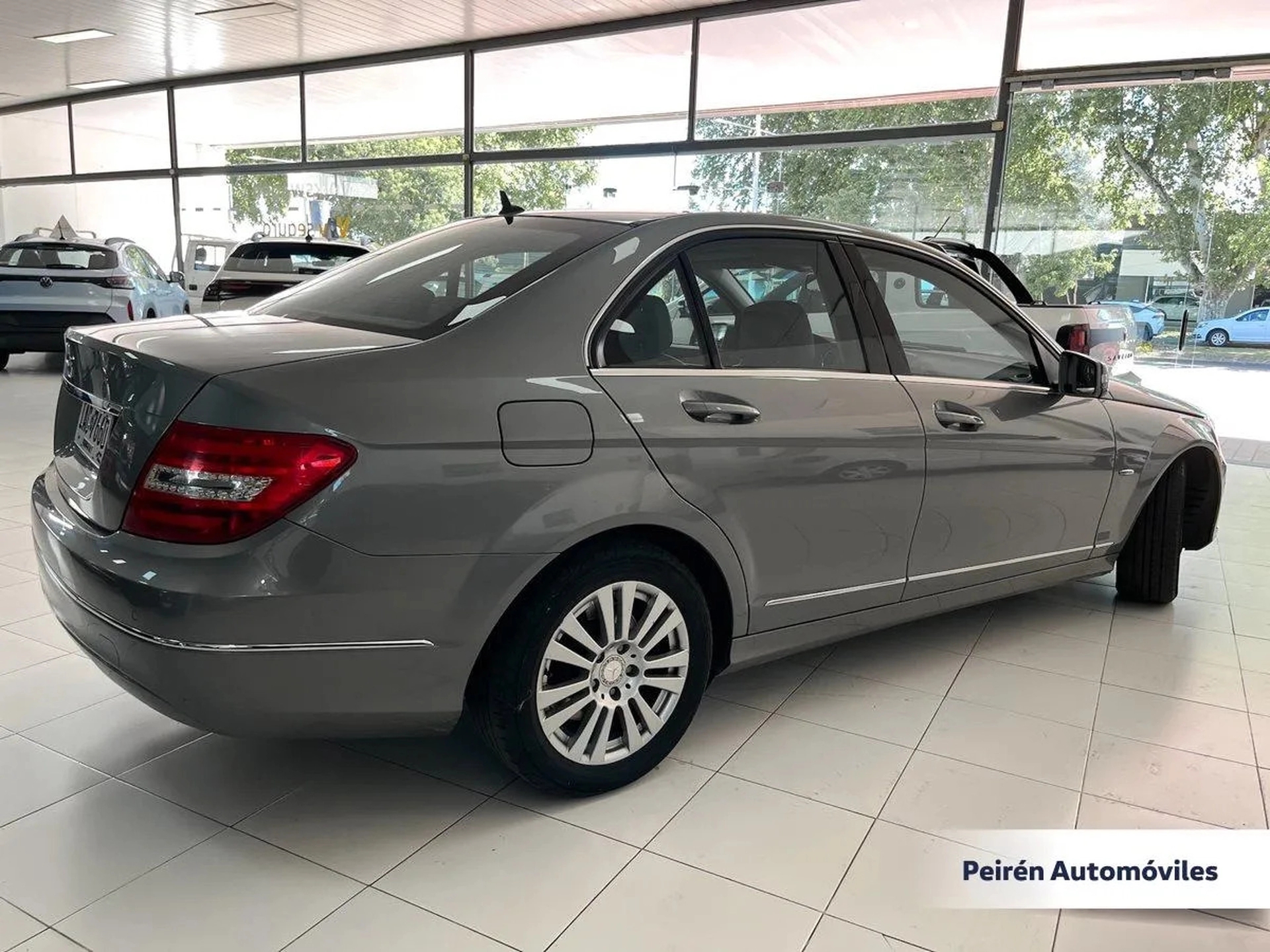 Mercedes-benz C200 2.0 2012 Peirén