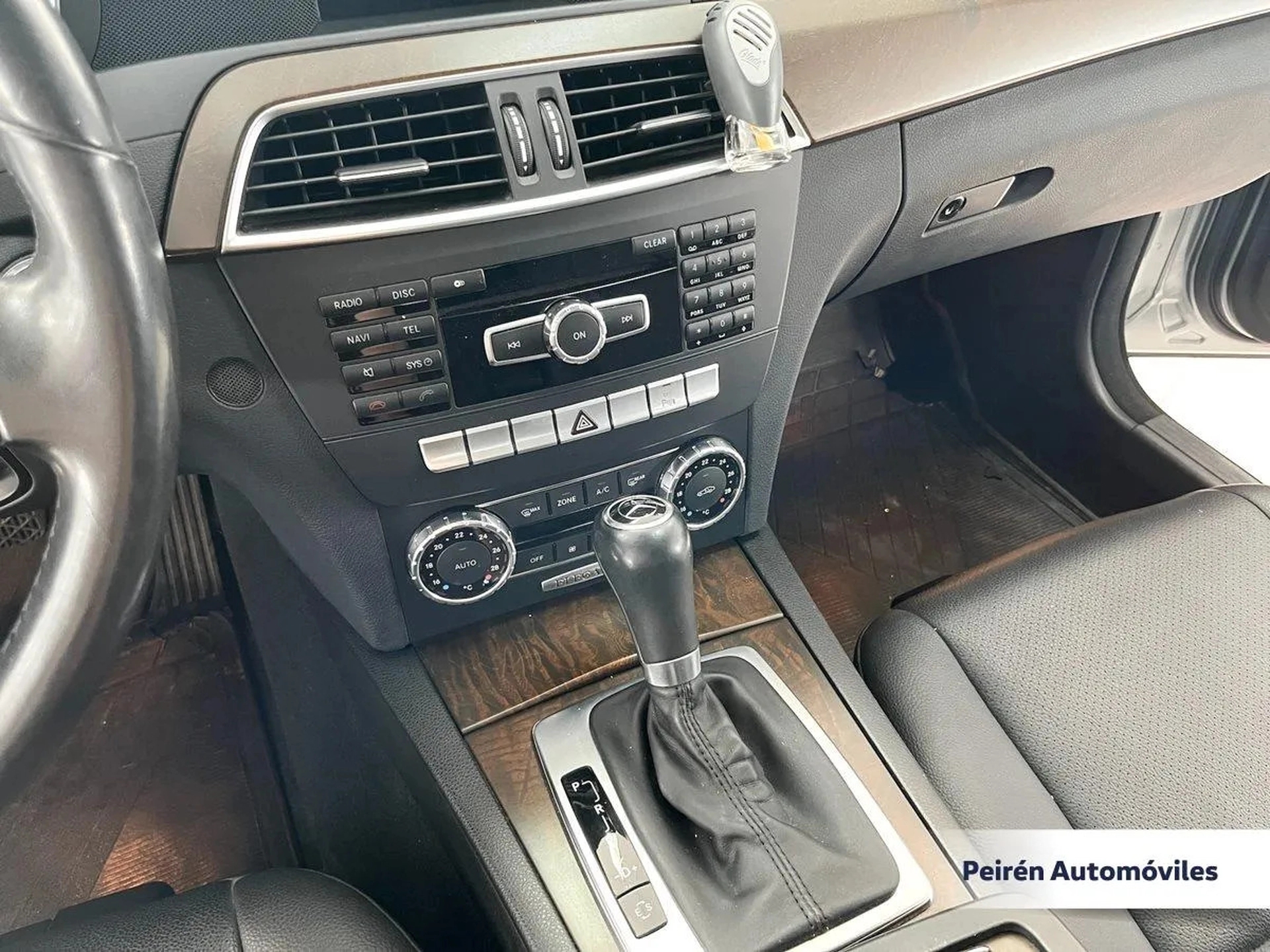 Mercedes-benz C200 2.0 2012 Peirén