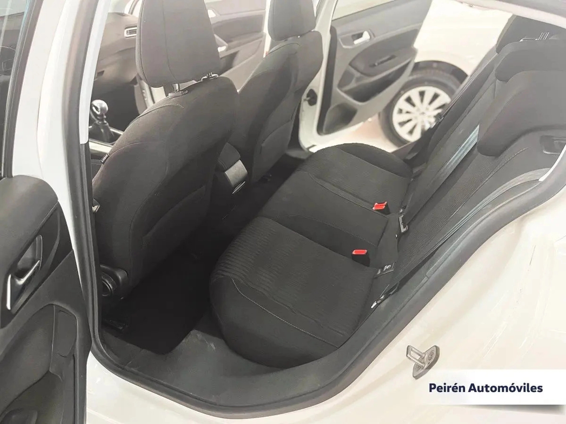 Peugeot 308 Active 1.6 2015