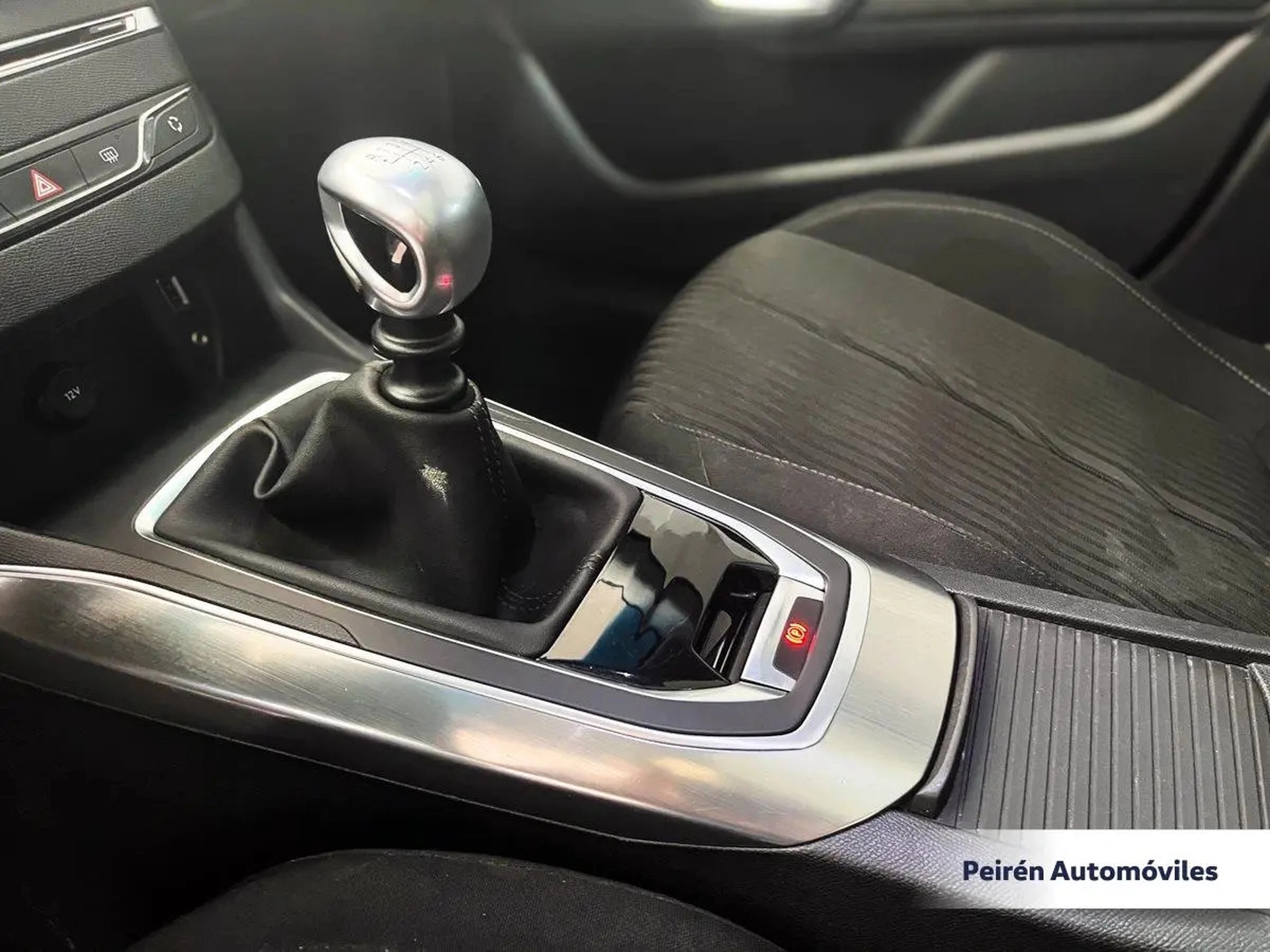 Peugeot 308 Active 1.6 2015