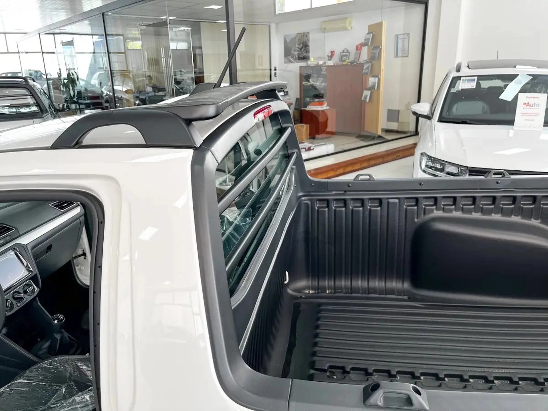 Volkswagen Saveiro Cabina Simple 1.6 2026 0km Peirén