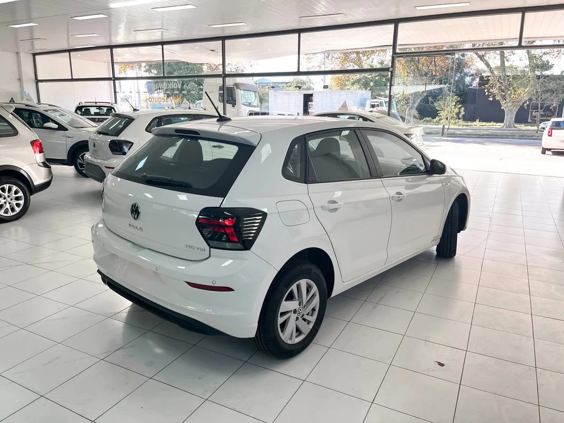 Volkswagen Polo Comfortline At 1.0 2026 0km Peirén