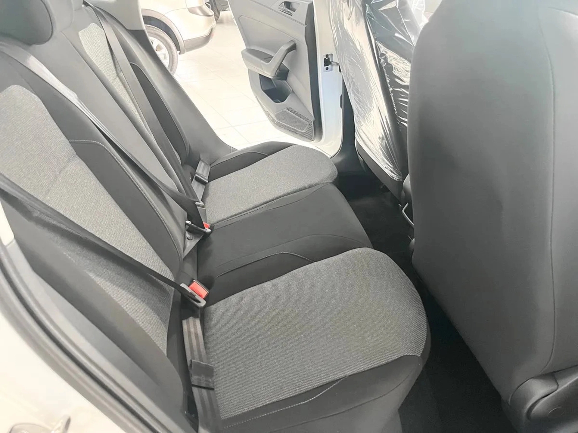Volkswagen Polo Comfortline At 1.0 2026 0km Peirén