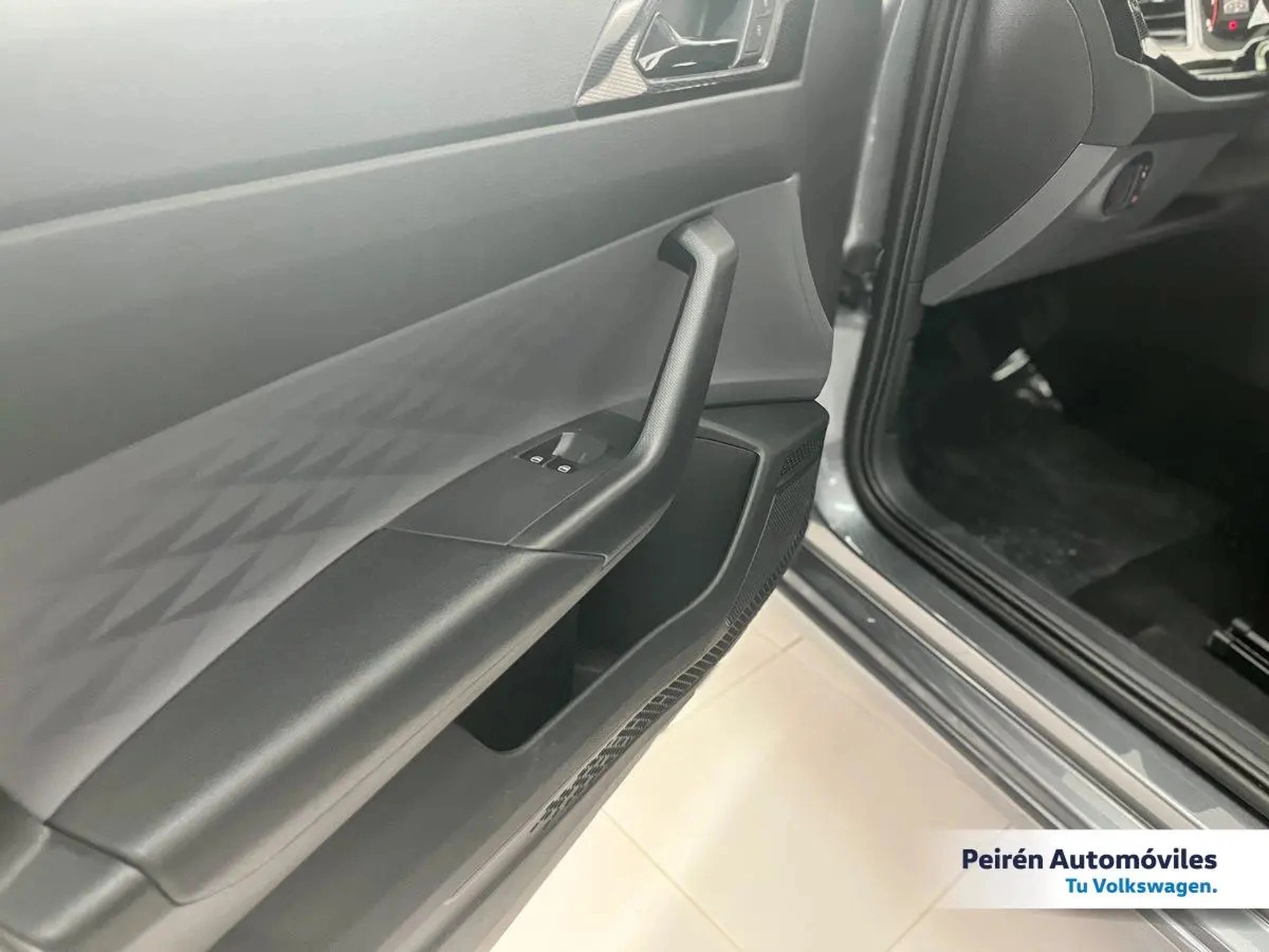 Volkswagen Polo Track 1.6 2026 0km Peirén