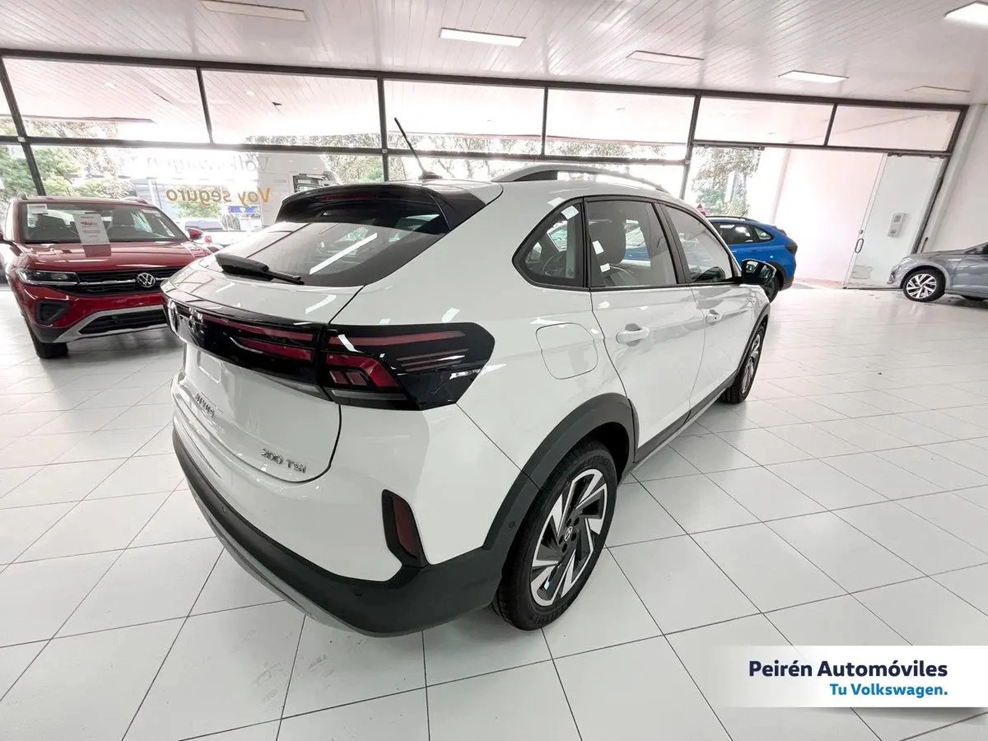 Volkswagen Nivus Highline At 1.0 2026 0km Peirén