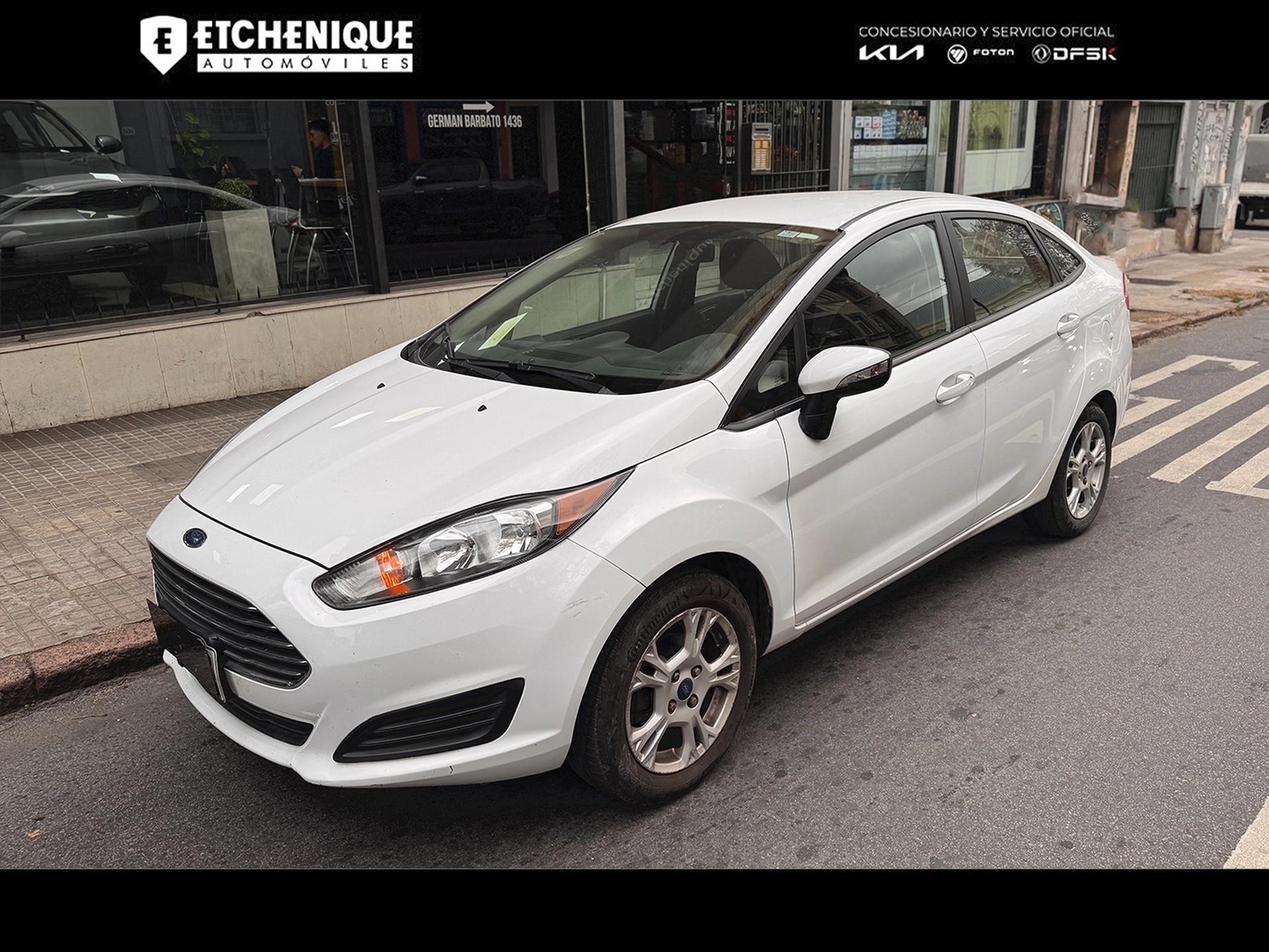 Ford Fiesta Kinetic SE Plus 1.6 PowerShift Sedán Automático
