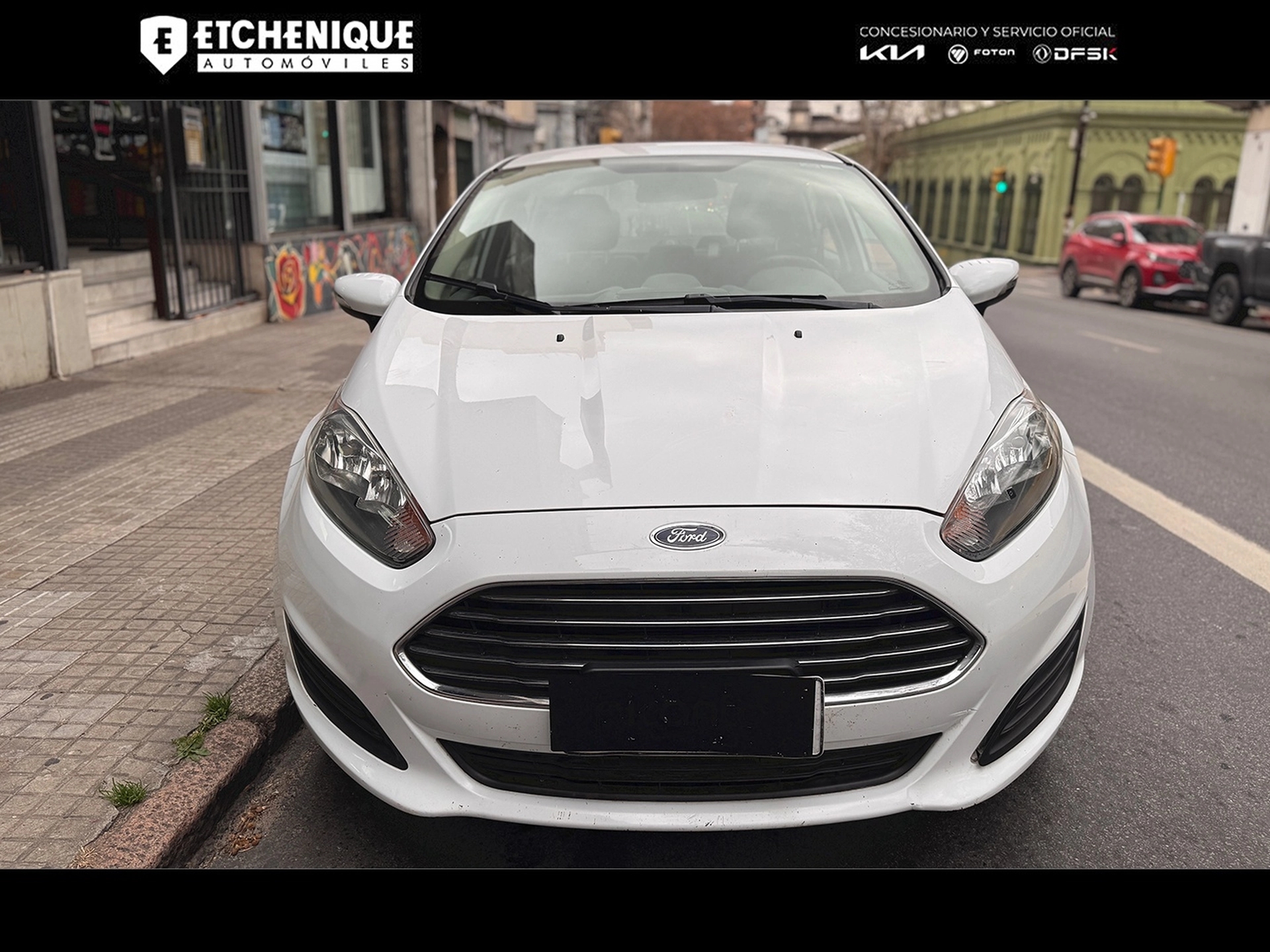 Ford Fiesta Kinetic SE Plus 1.6 PowerShift Sedán Automático