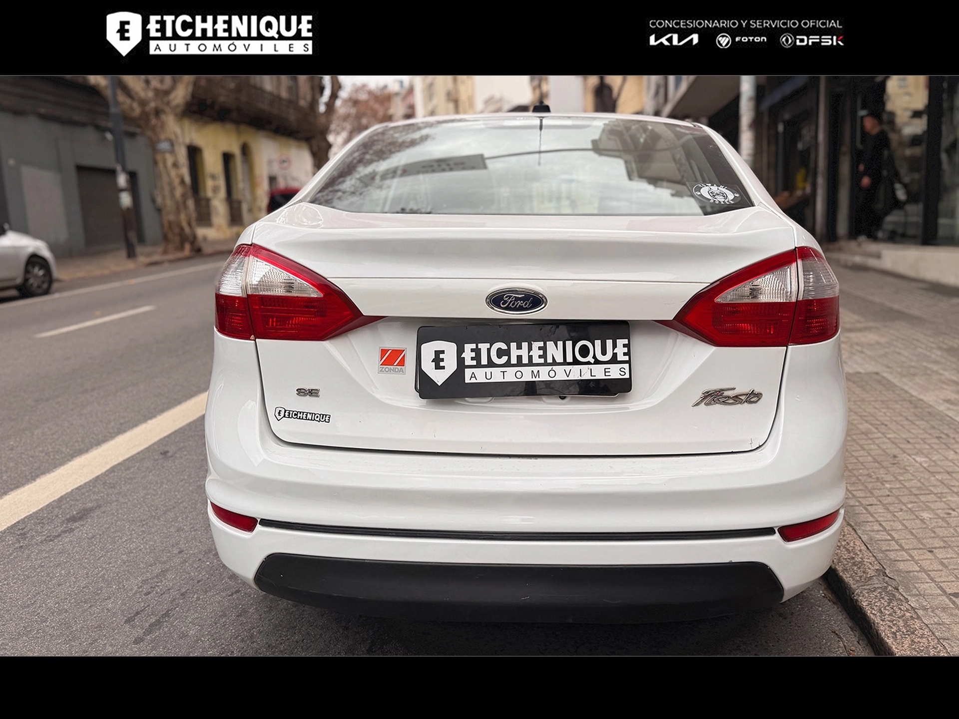 Ford Fiesta Kinetic SE Plus 1.6 PowerShift Sedán Automático