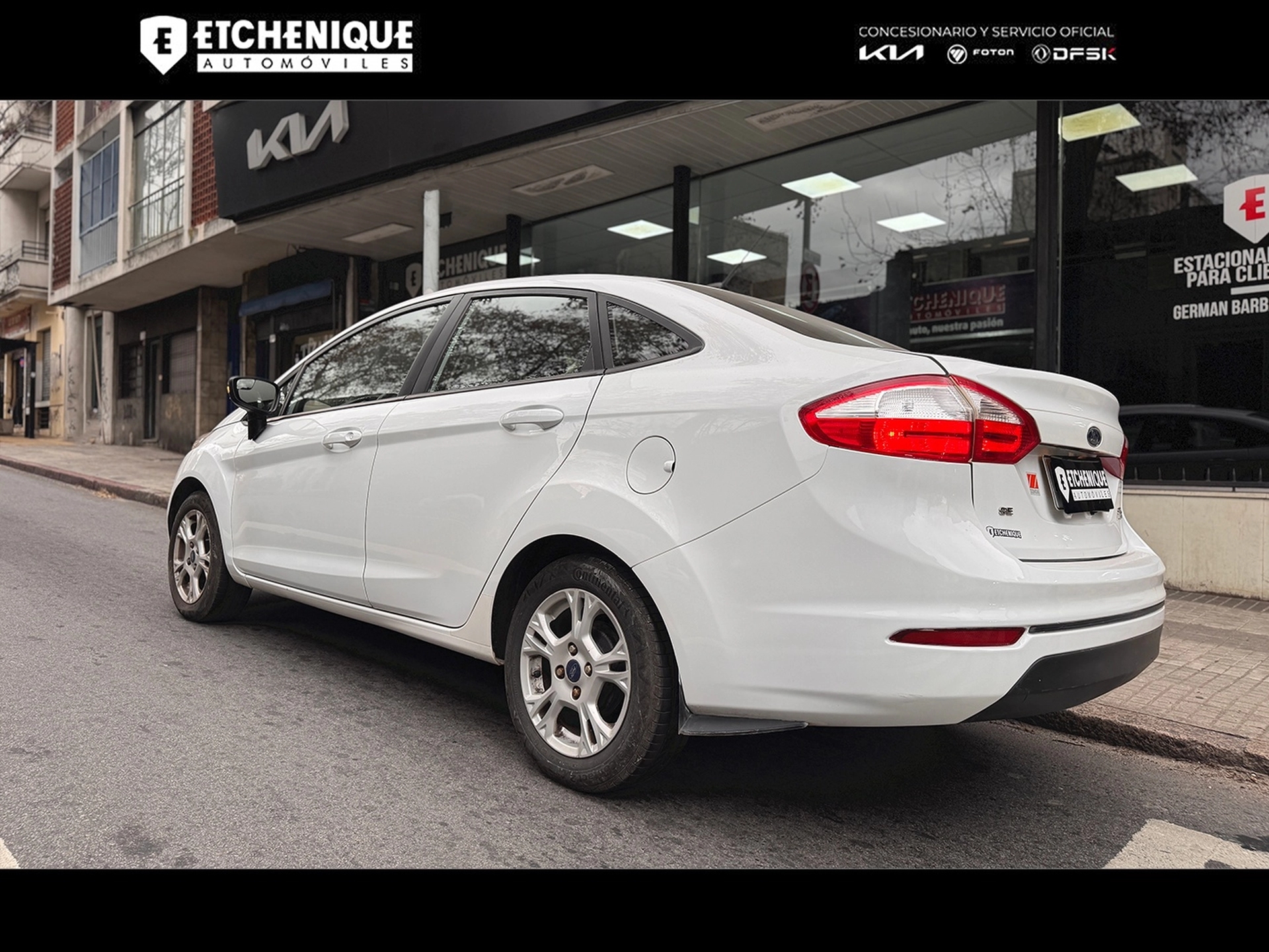 Ford Fiesta Kinetic SE Plus 1.6 PowerShift Sedán Automático