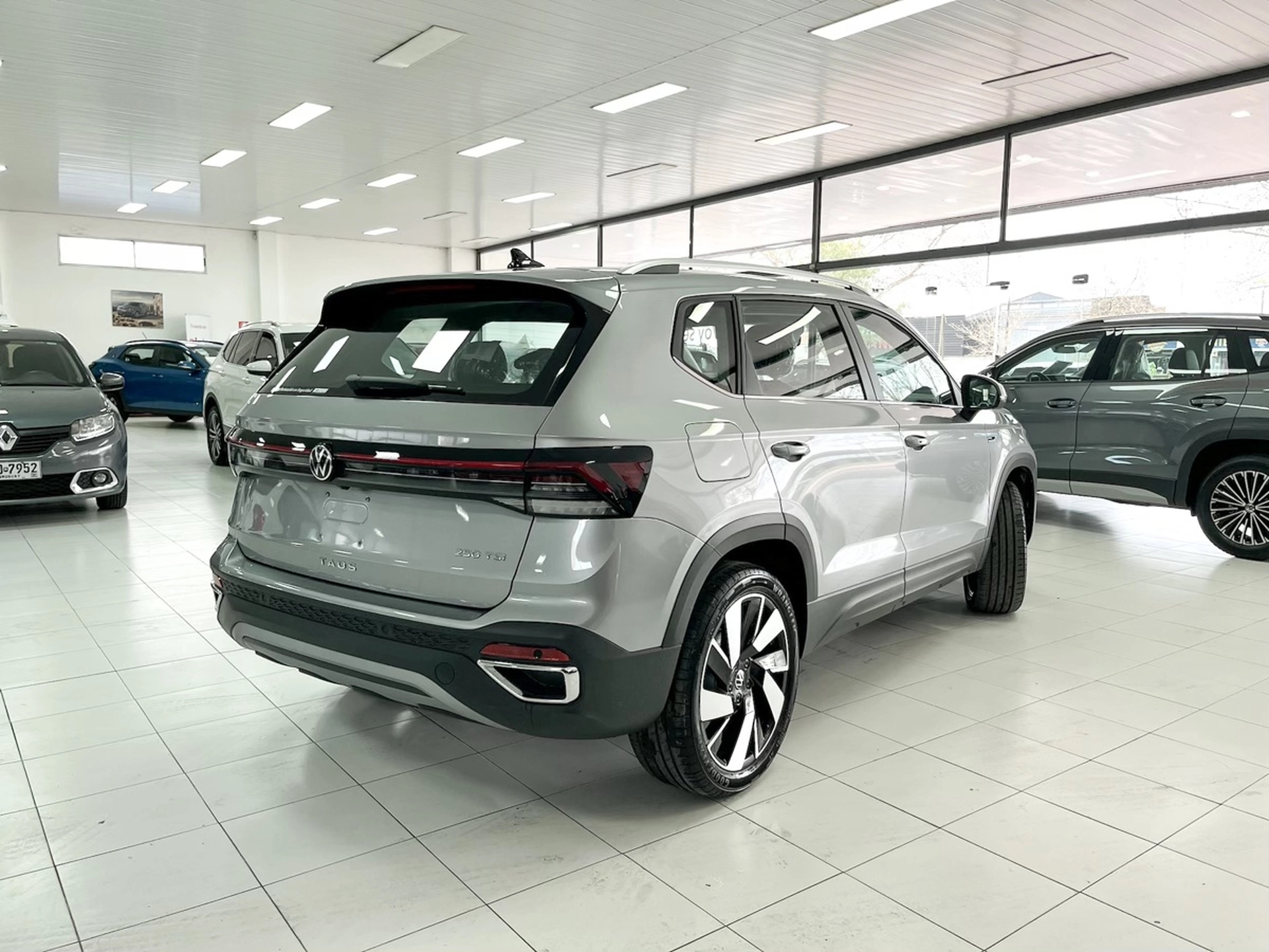Volkswagen Taos Highline 250 TSI 1.4 A/T