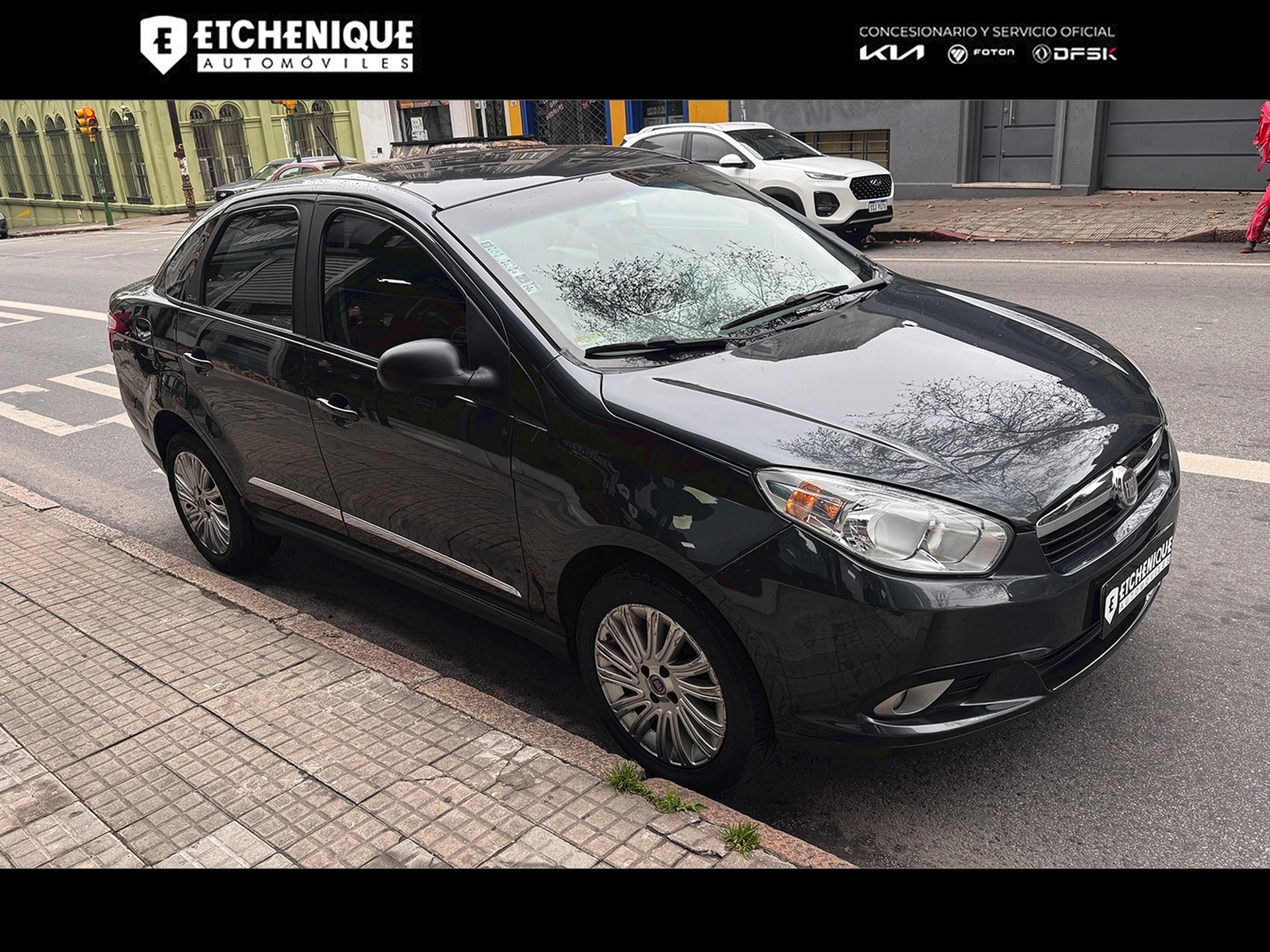 Fiat Grand Siena Essence 1.6 Manual