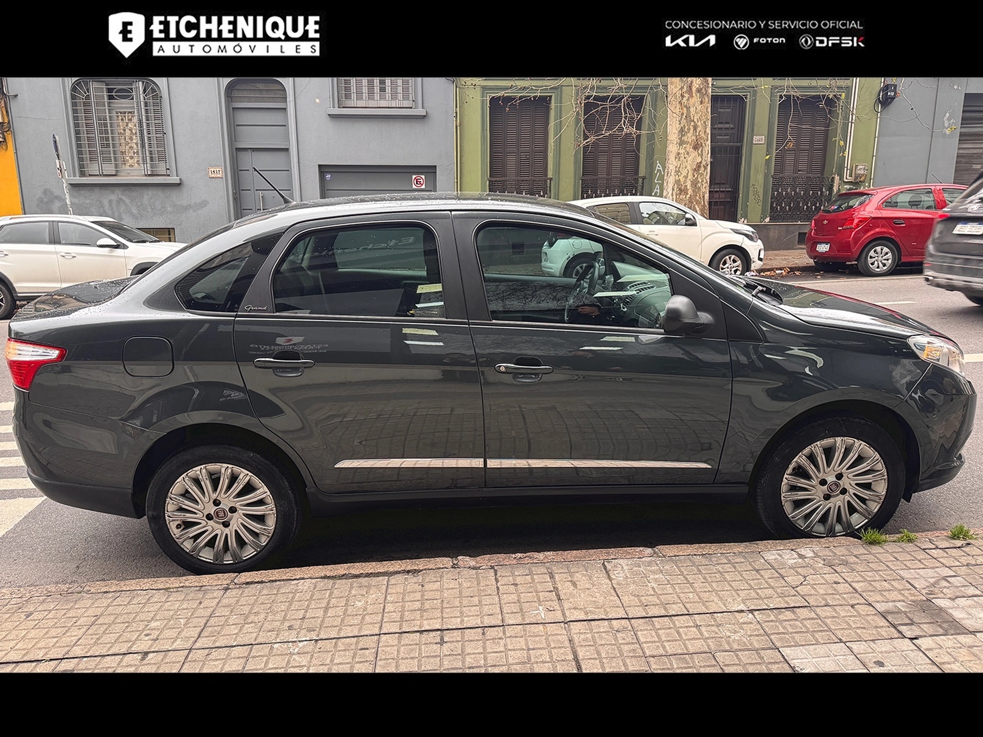 Fiat Grand Siena Essence 1.6 Manual