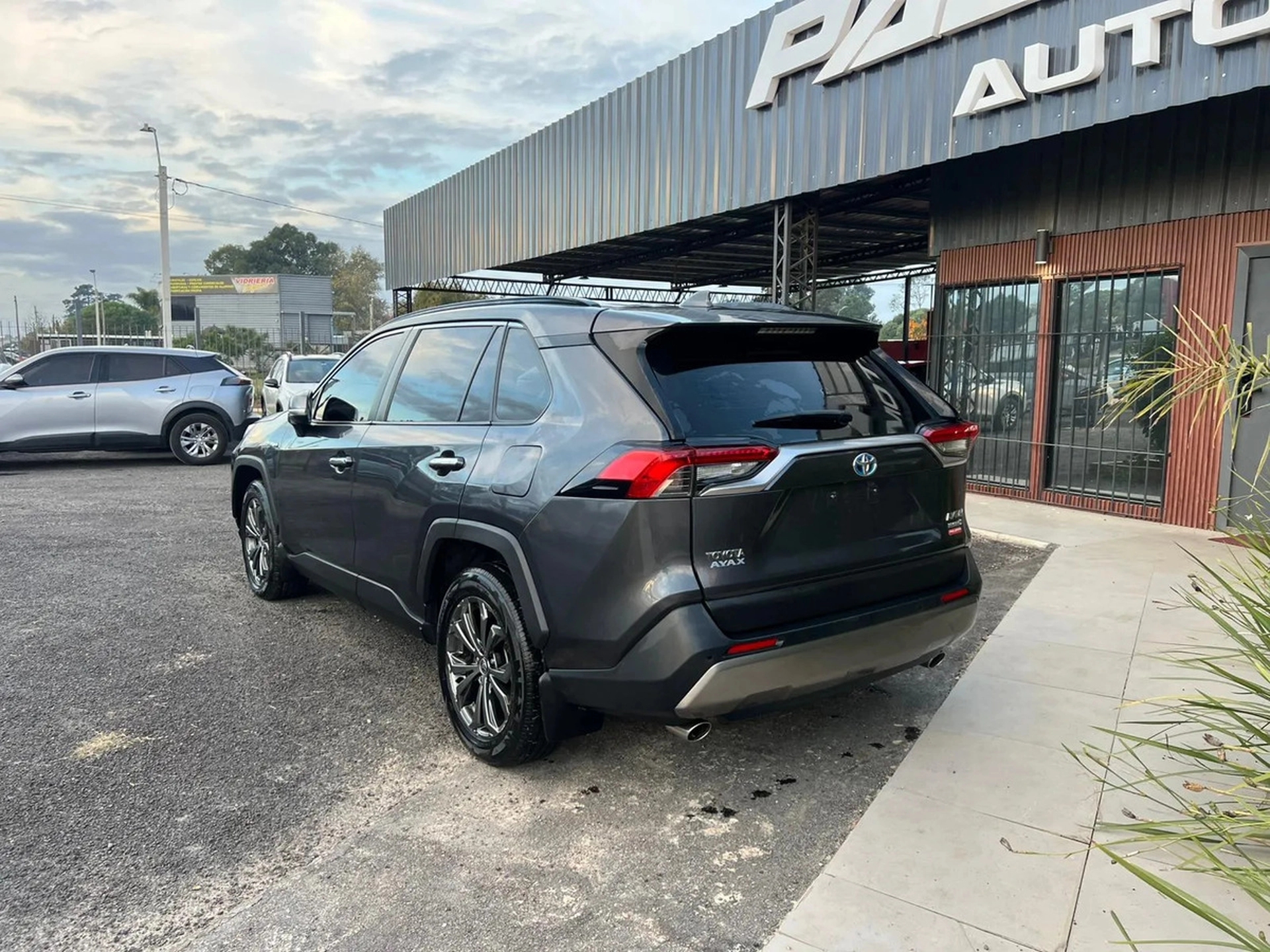Toyota Rav4 Hybrid Limited Plus 2wd