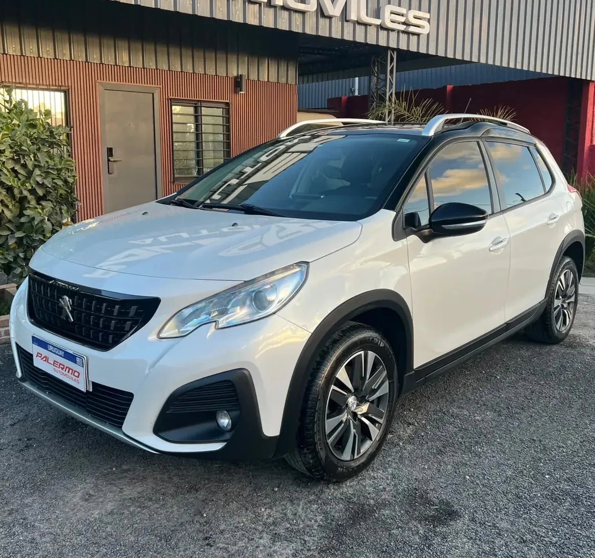 Peugeot 2008 1.6 Feline 5p
