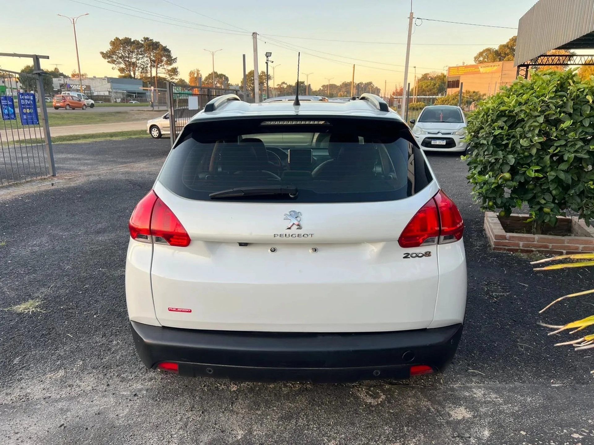 Peugeot 2008 1.6 Feline 5p