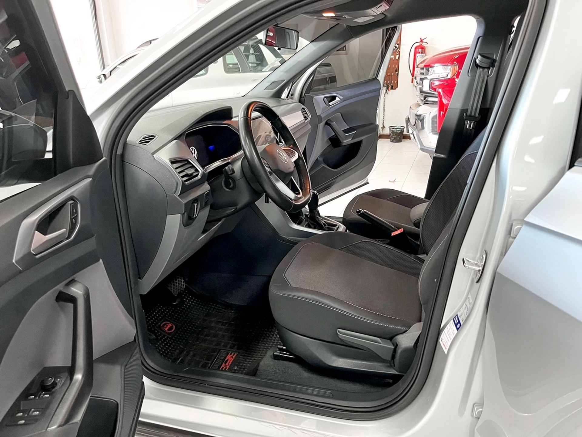 Volkswagen T-Cross 200 TSI Trendline Automatic