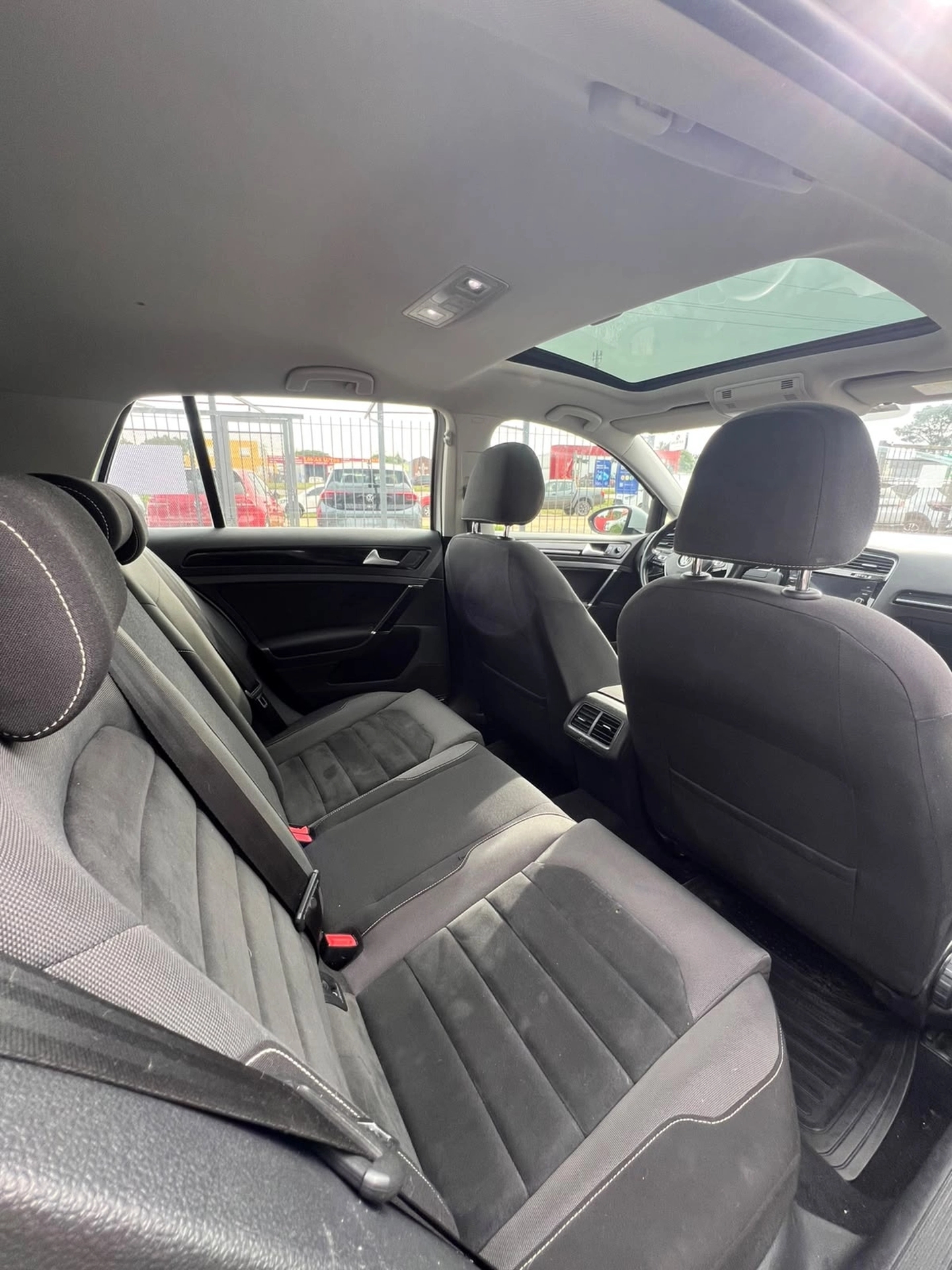 Volkswagen Golf Highline 1.4 TSI DSG