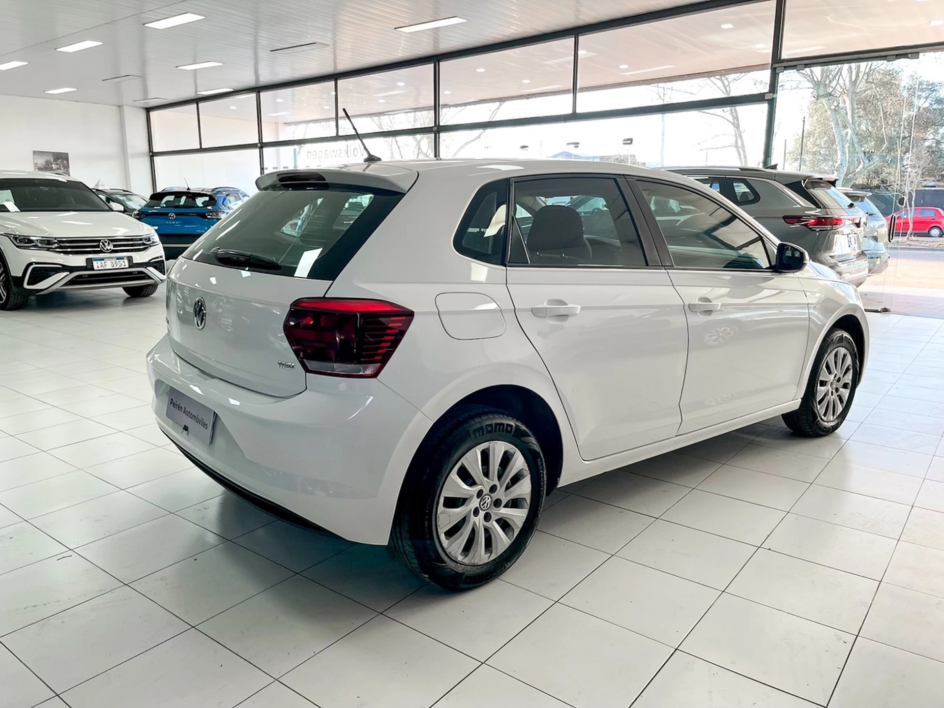 Volkswagen Polo Trendline M/T
