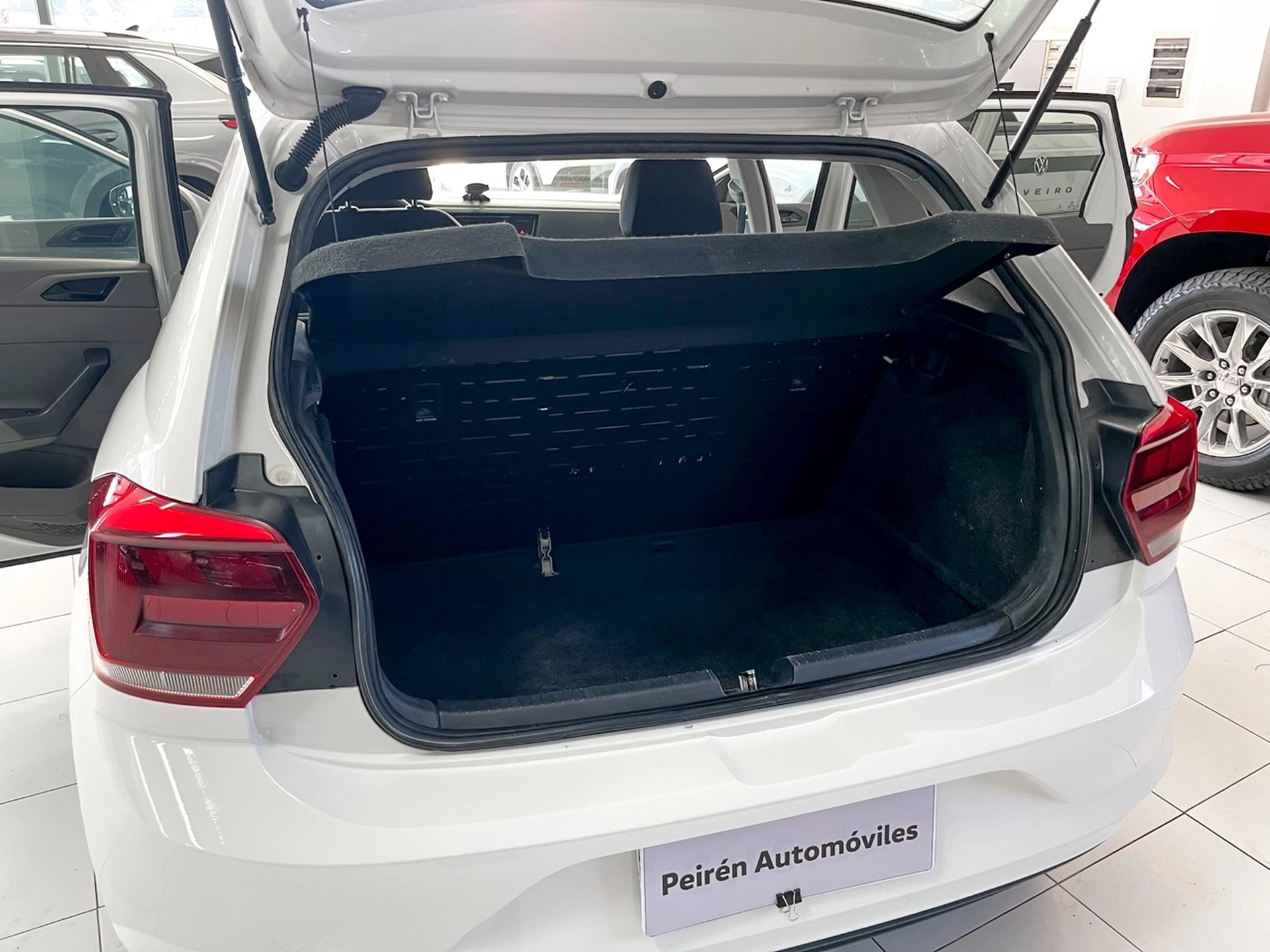 Volkswagen Polo Trendline M/T