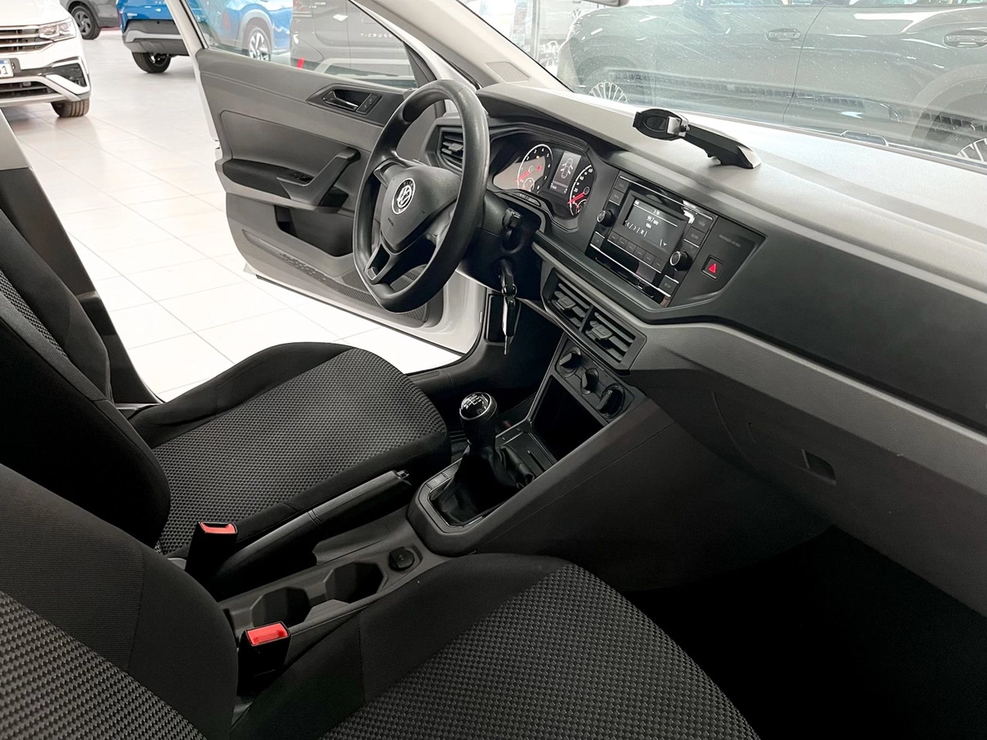 Volkswagen Polo Trendline M/T