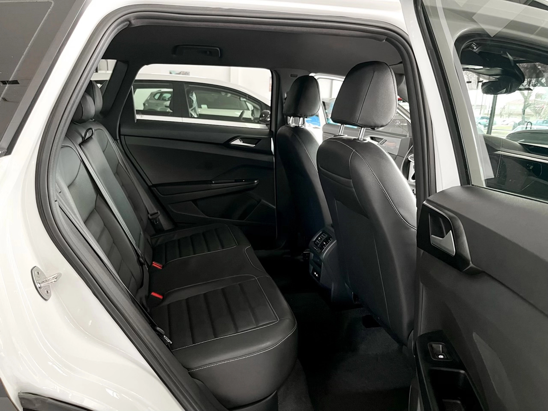 Volkswagen Taos Highline 250 TSI 1.4 Automatic