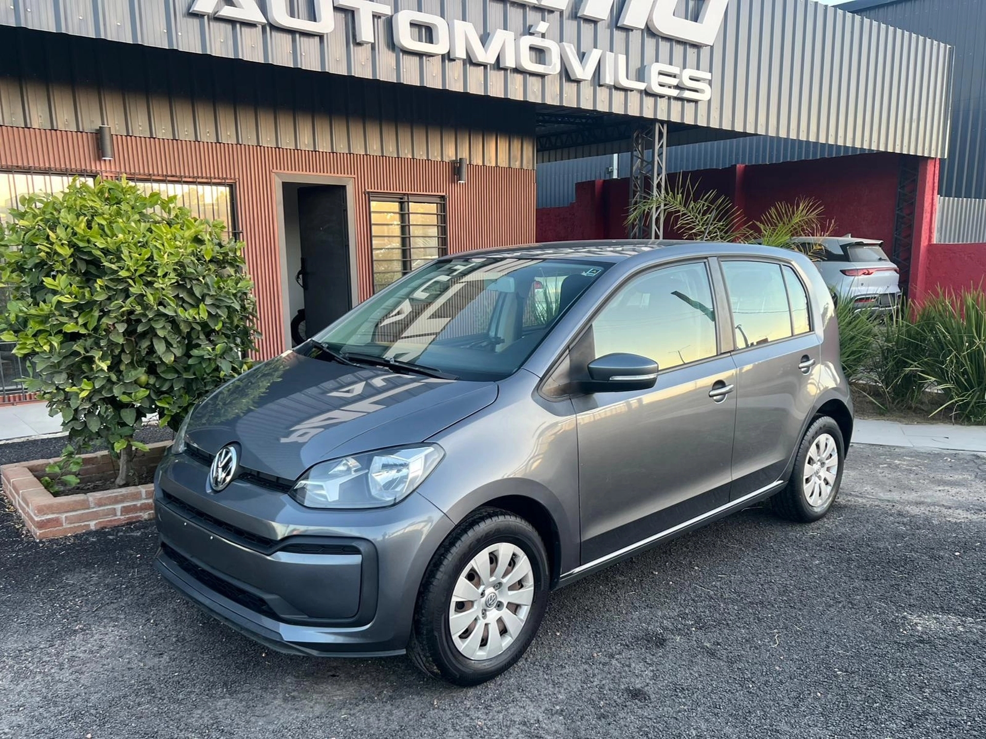 Volkswagen up! move up!