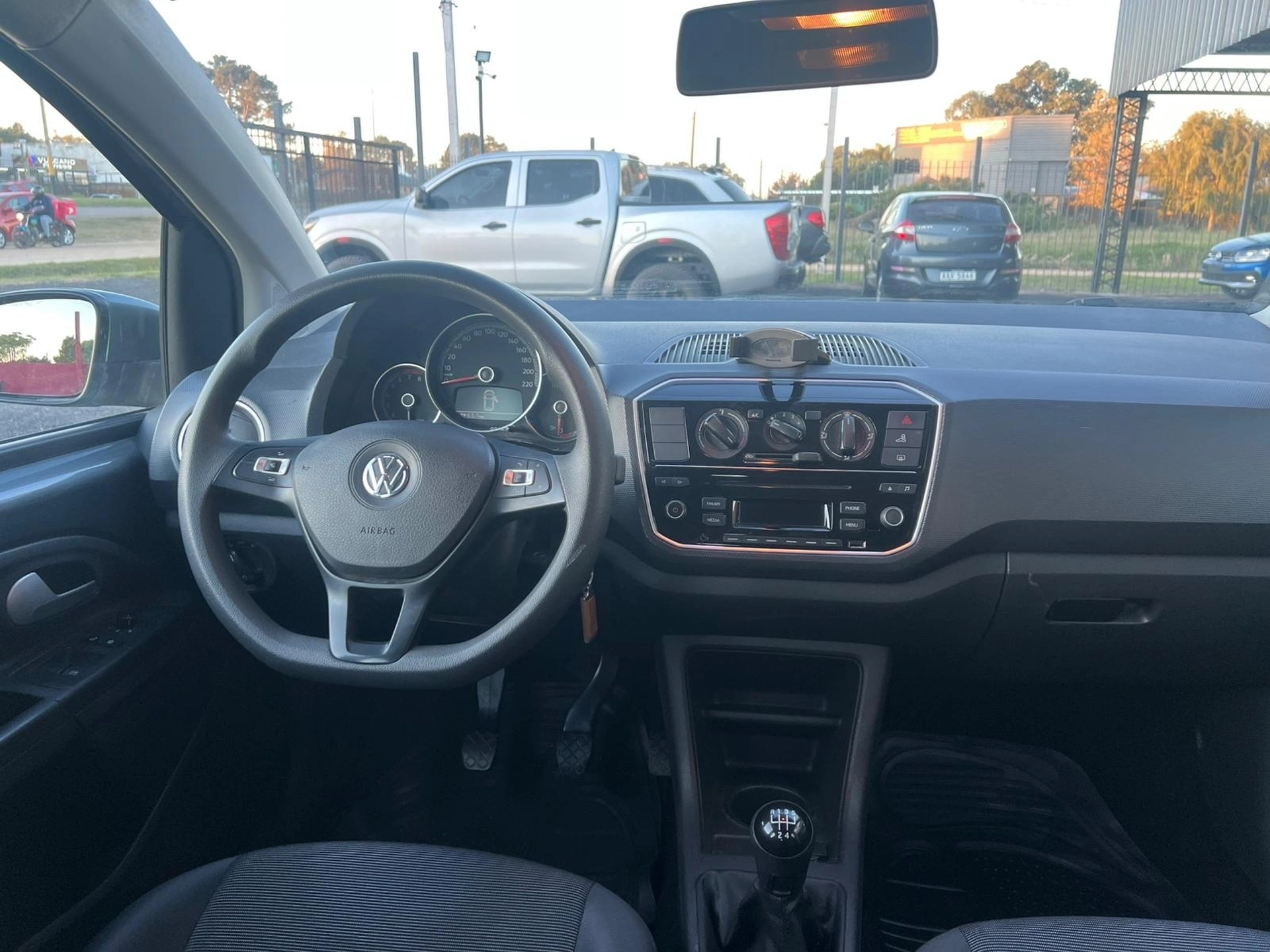 Volkswagen up! move up!