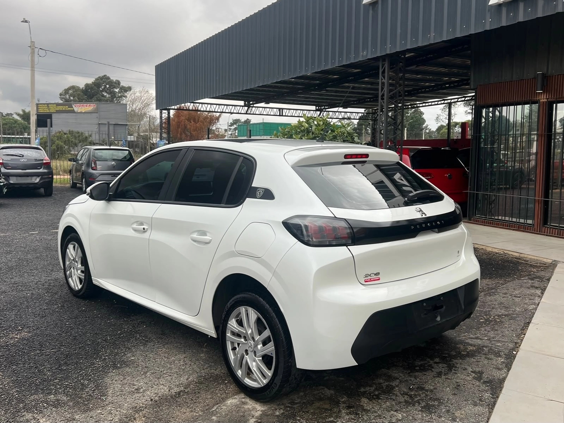 Peugeot 208 Active 1.2 VTi 82 BVM5