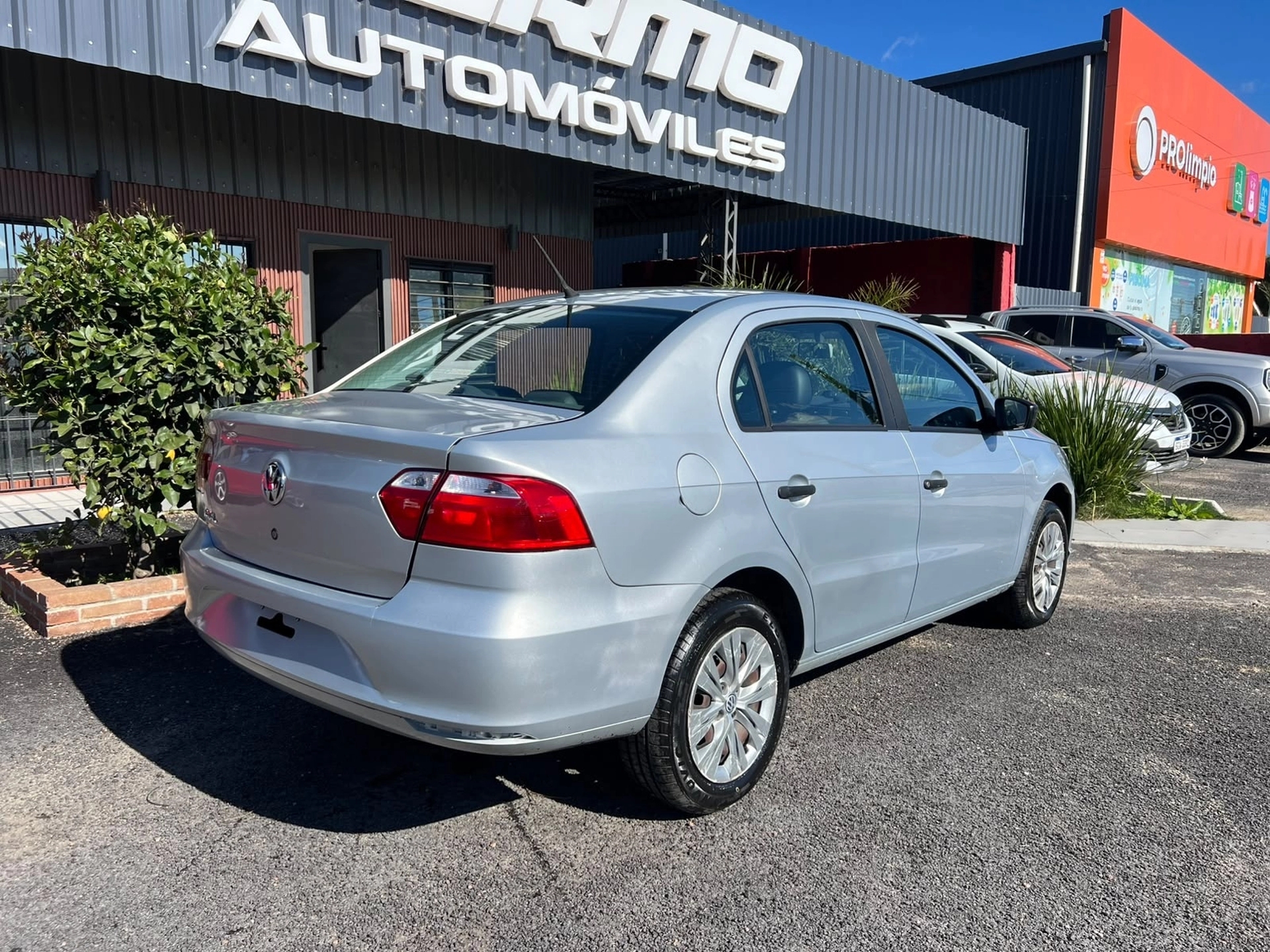 Volkswagen Gol Sedán 1.6 Power