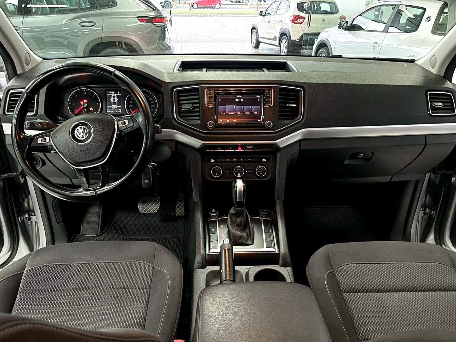 Volkswagen Amarok 2.0 TDI Highline 4x4 A/T