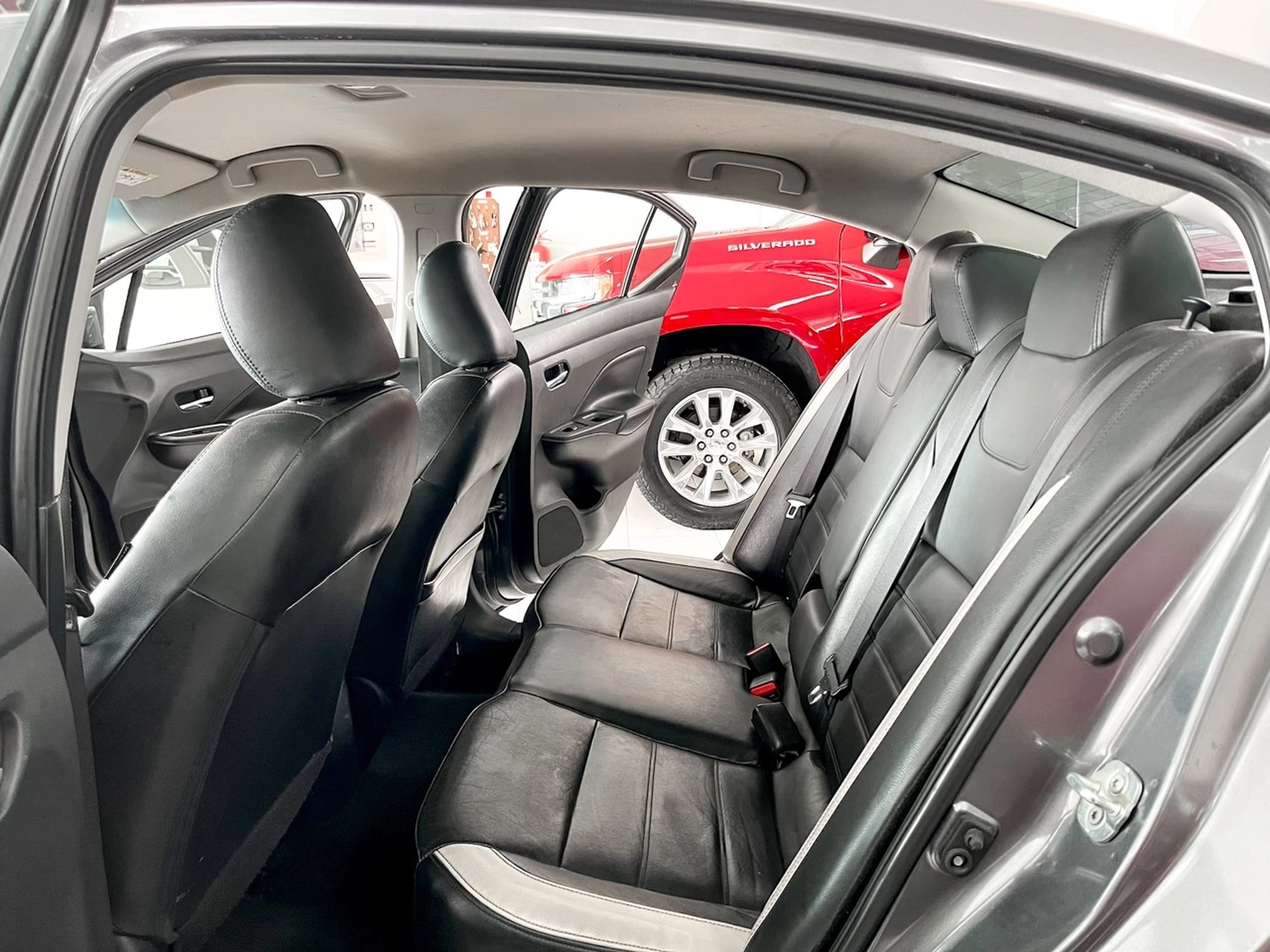 Nissan Versa Exclusive 1.6 CVT