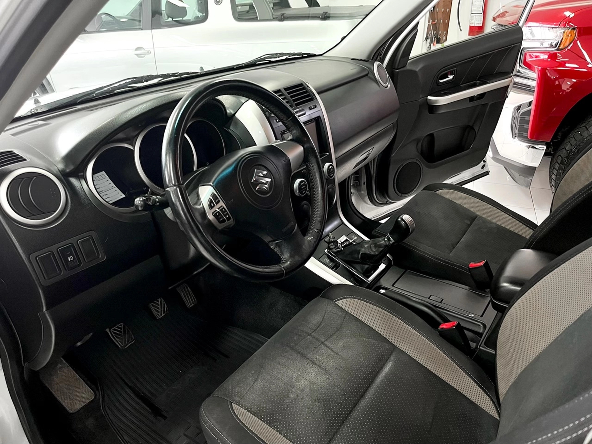 Suzuki Grand Vitara 2.4 Limited