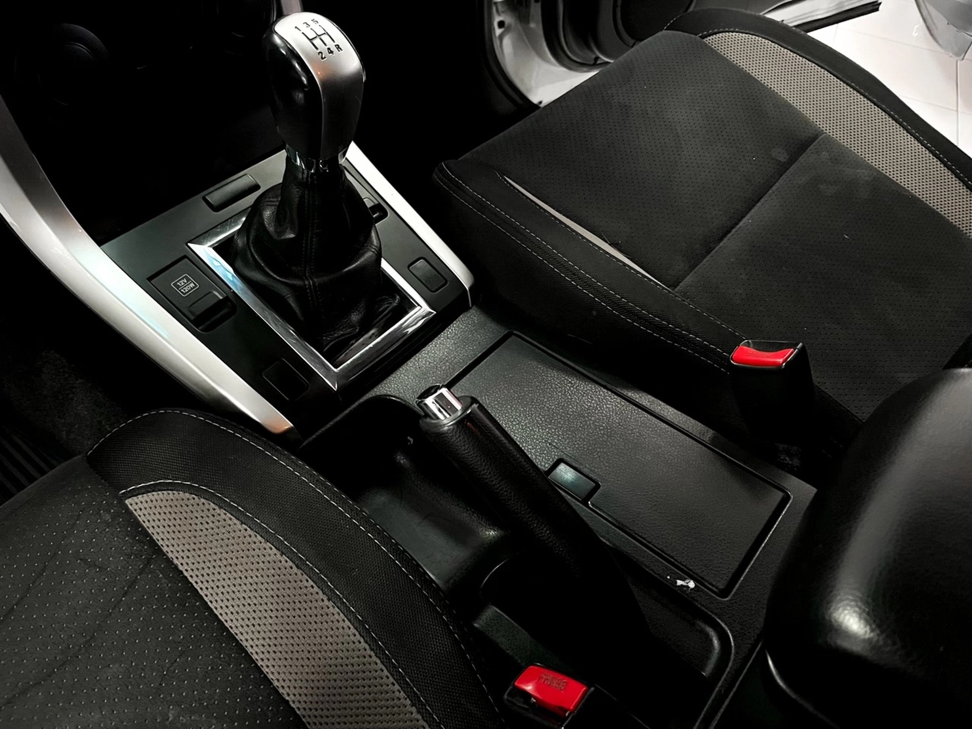 Suzuki Grand Vitara 2.4 Limited