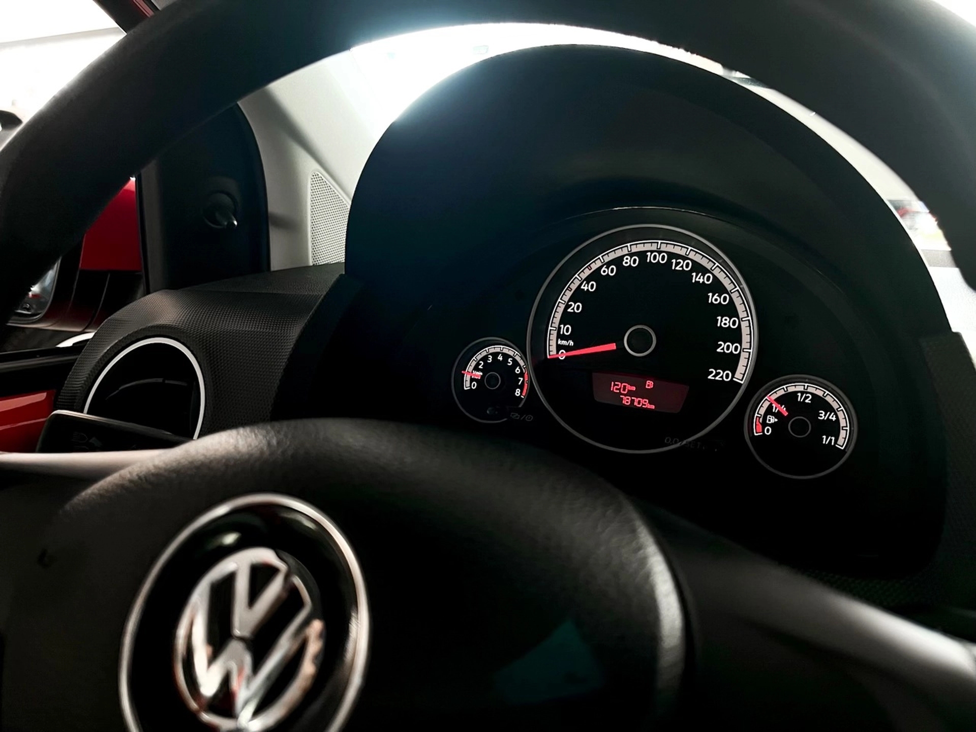 Volkswagen up! move up!