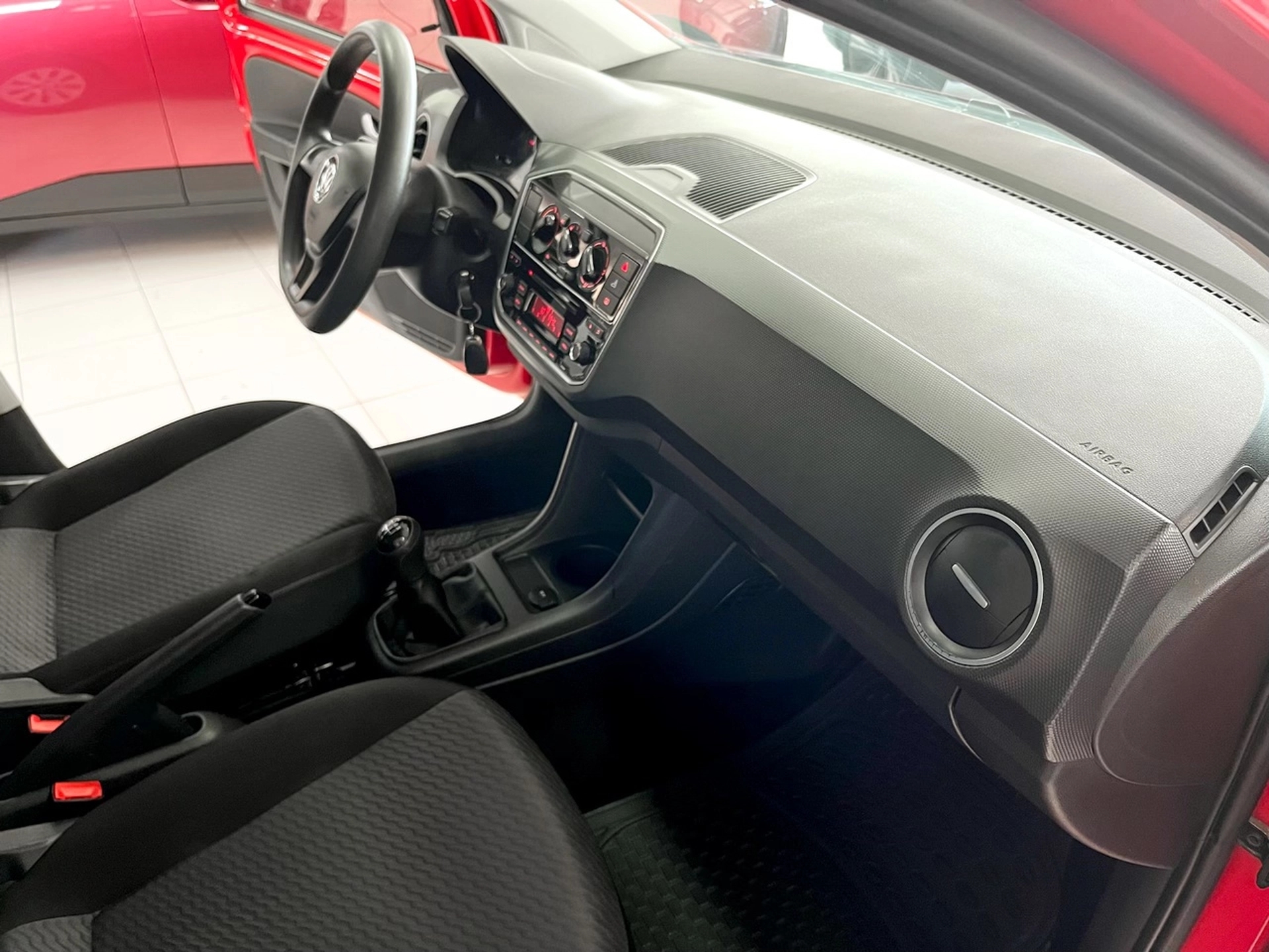 Volkswagen up! move up!