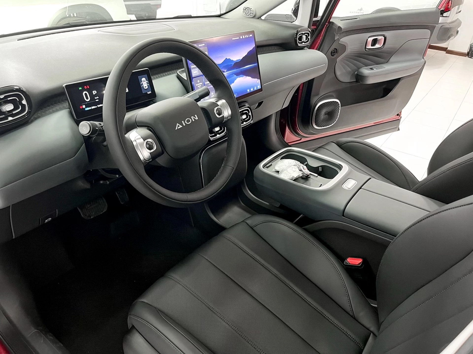 GAC Motor Aion UT