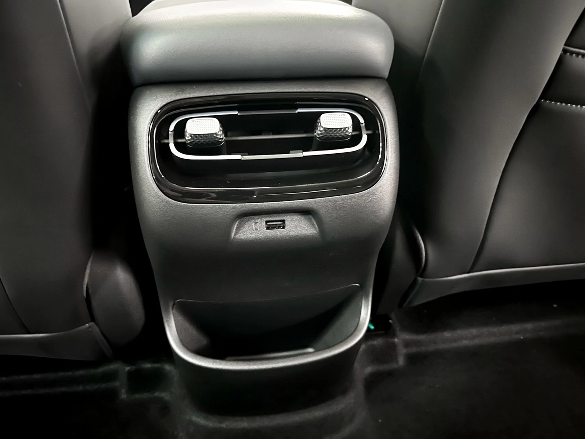 GAC Motor Aion UT