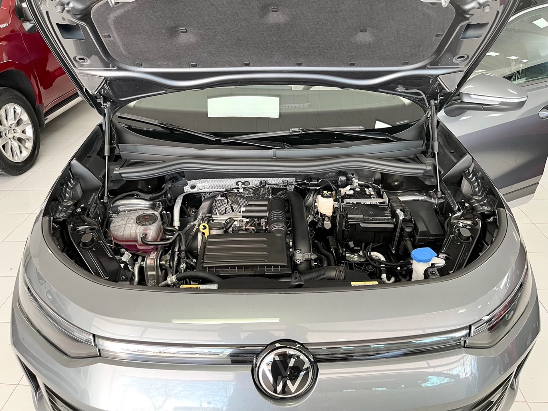 Volkswagen Tiguan Life 250 TSI