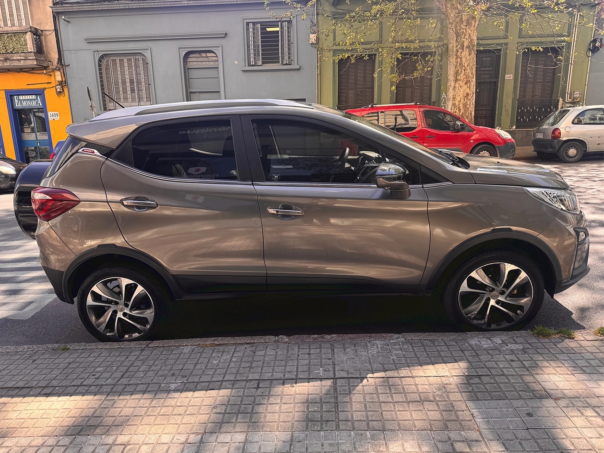 BYD S1 GS-i