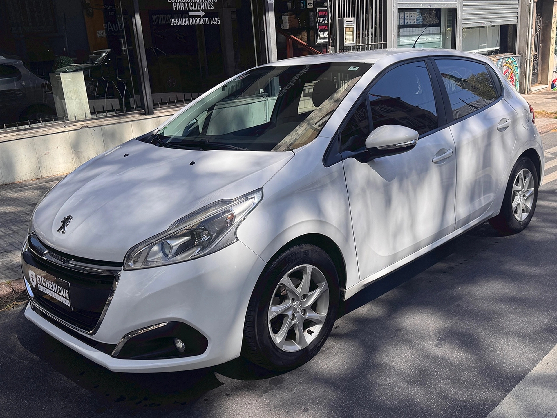 Peugeot 208 1.2 PureTech 82 Like ESP