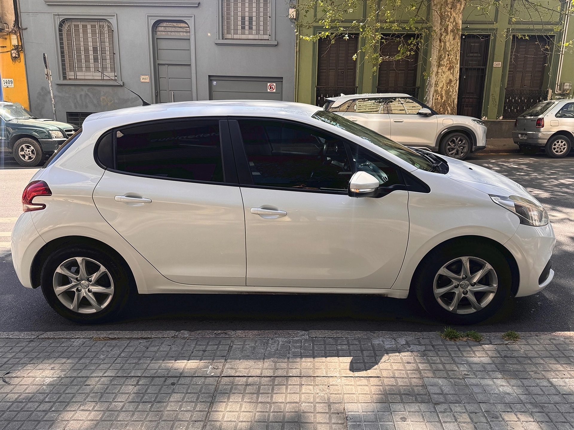 Peugeot 208 1.2 PureTech 82 Like ESP