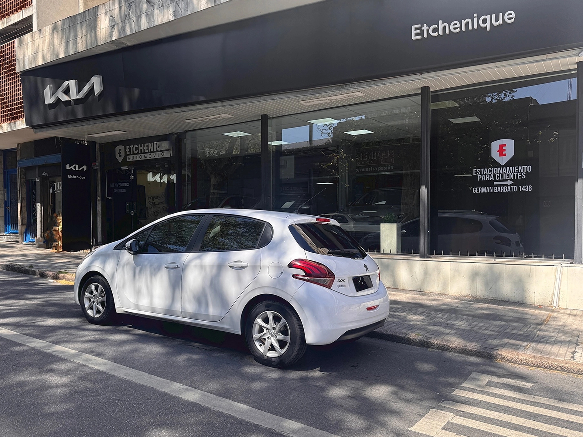 Peugeot 208 1.2 PureTech 82 Like ESP