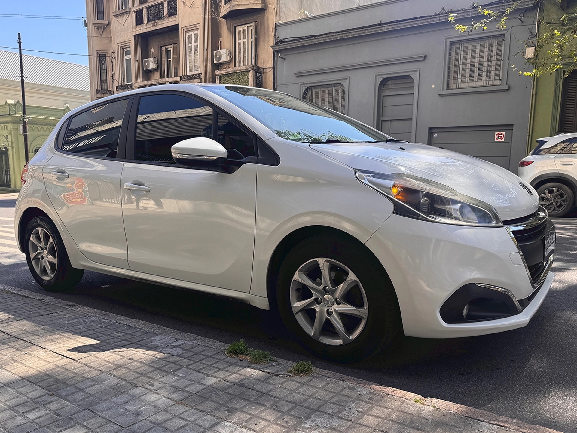 Peugeot 208 1.2 PureTech 82 Like ESP