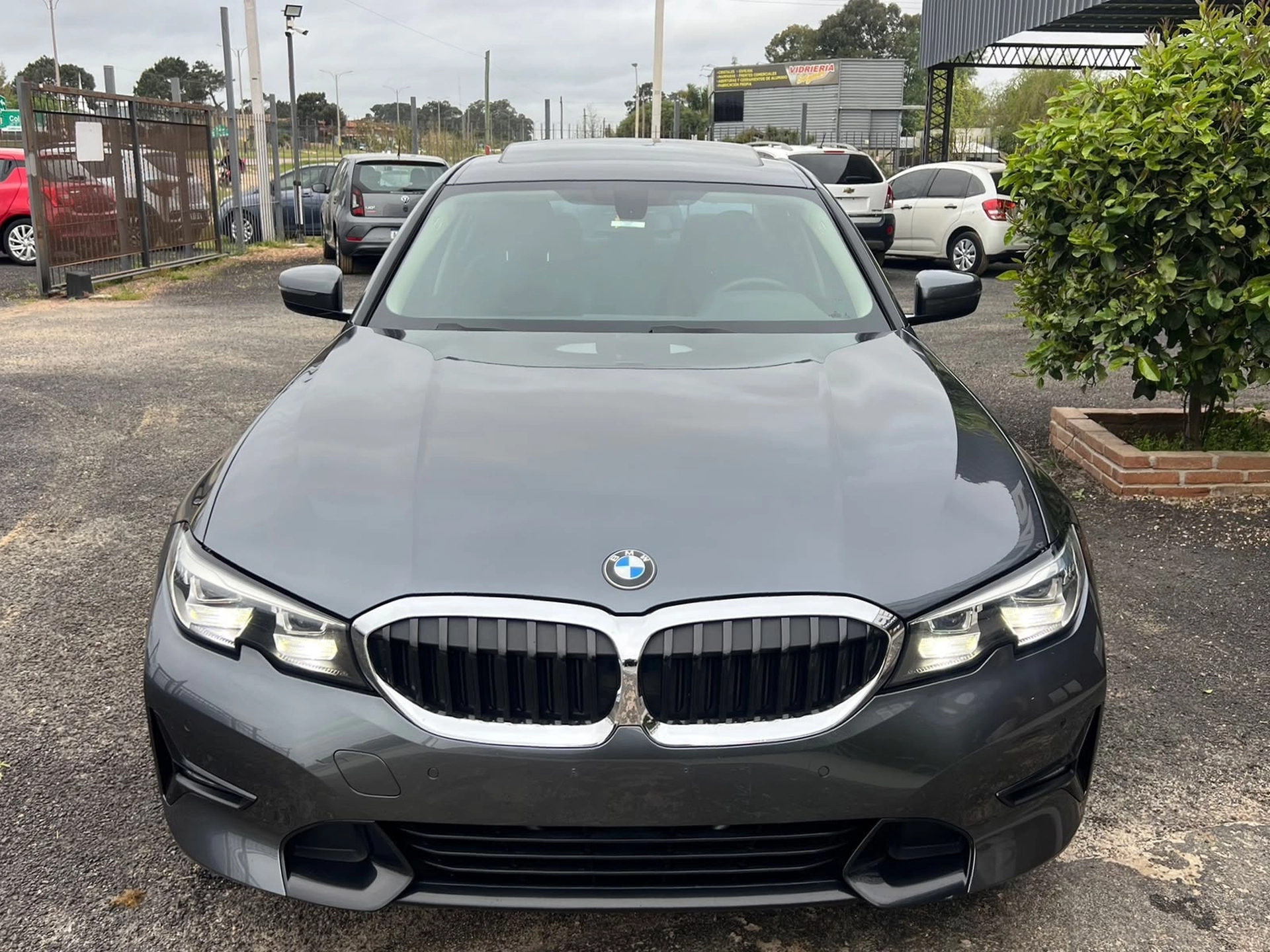 BMW 320i Sport Line