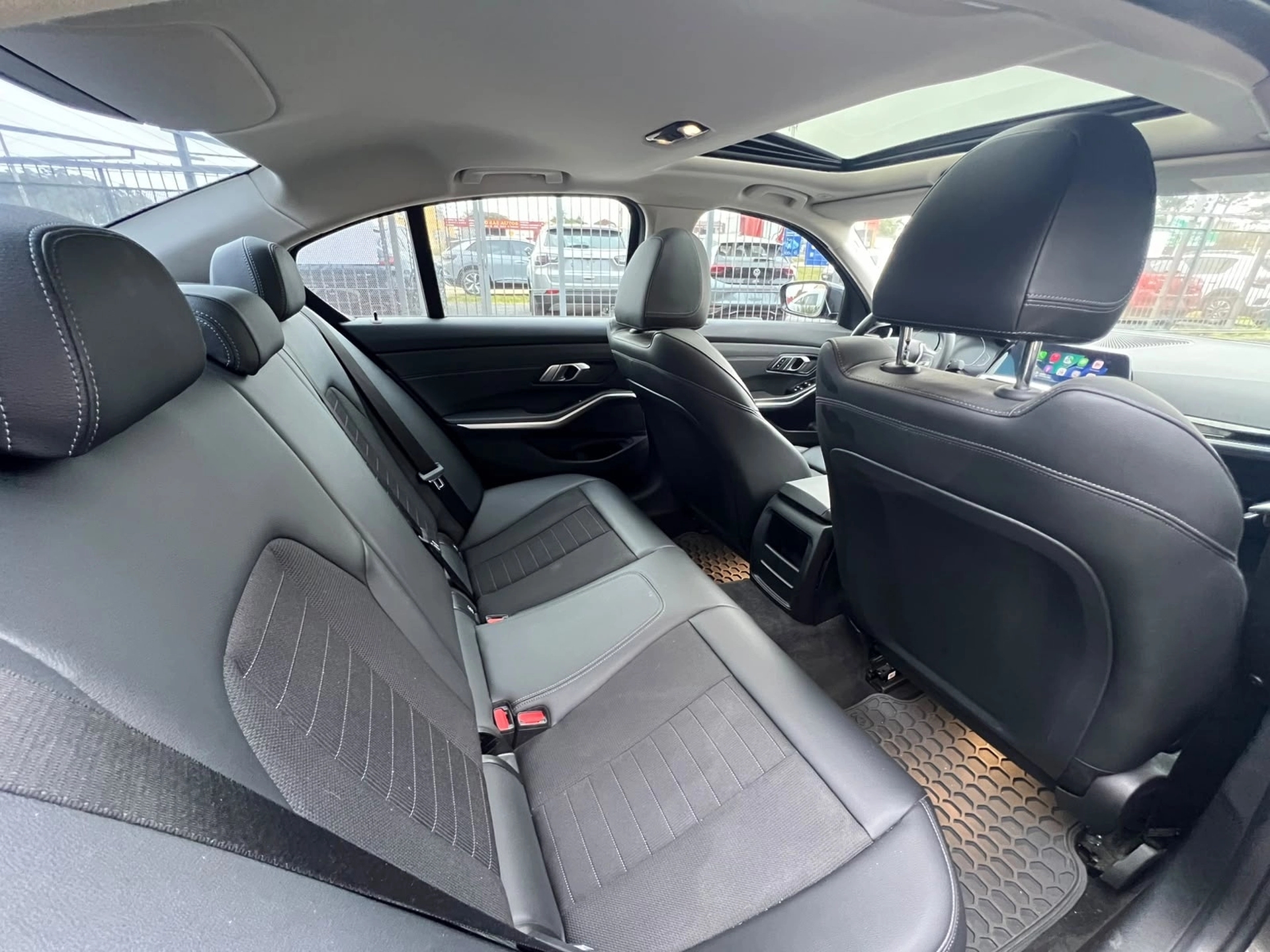 BMW 320i Sport Line