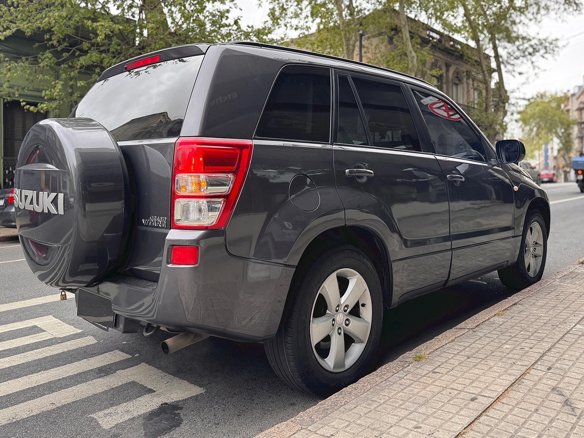 Suzuki Grand Vitara 2.4 A/T 2WD Full